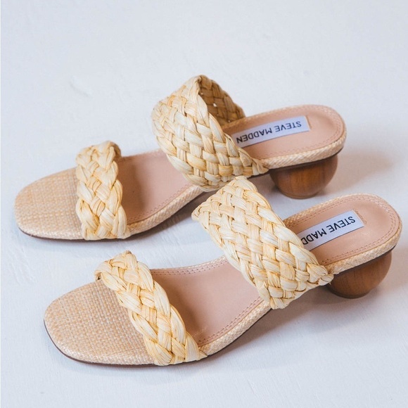 Steve Madden Vows Round Heel Raffia Sandal - 9 - Picture 1 of 5